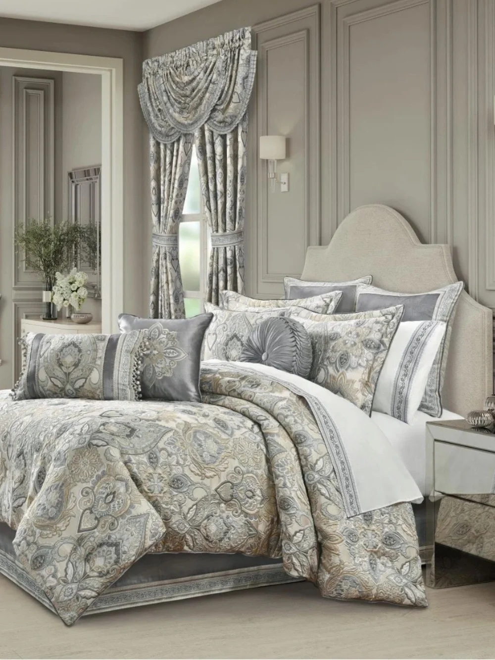 J. QUEEN NEW YORK Annabelle Comforter Set sz Queen NWT